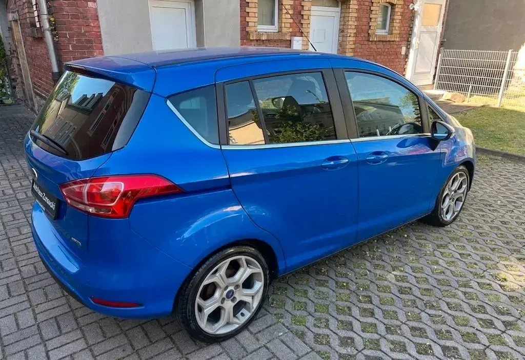 Używany Ford B-MAX Titanium 101 KM (74 kW) 2013 Niebieski Minivan
