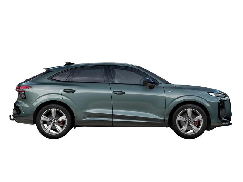 Gebraucht Audi Q3 Sportback S-Line 204 PS (150 kW) 2026 [v6v6] salbeigrün metallic SUV
