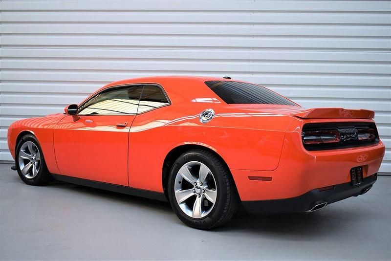 Gebraucht Dodge Challenger SXT 309 PS (227 kW) 2020 Orange Coupé