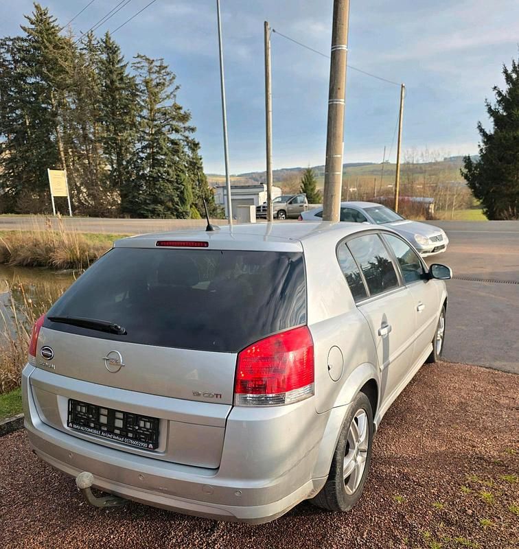Gebraucht Opel Signum 150 PS (110 kW) 2007 Silber Kleinwagen