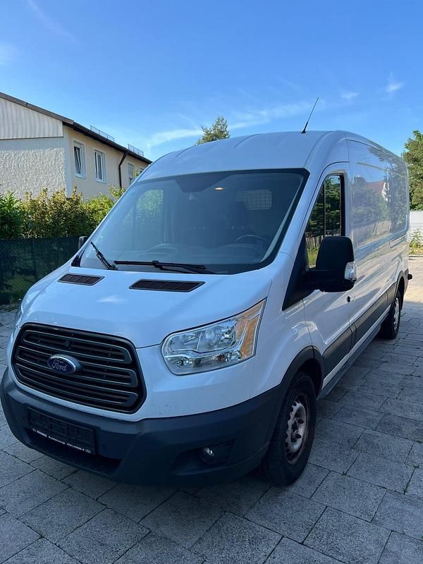 Weiß Gebraucht 2018 Ford Transit Limousine | 12.950 € (Superpreis) - Bild 1/4