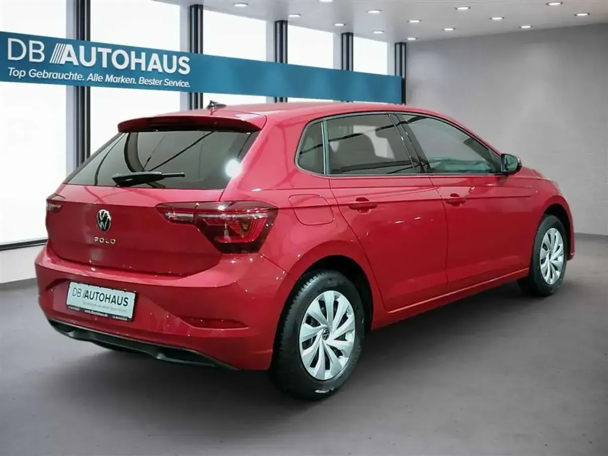Gebraucht VW Polo Life 110 PS (80 kW) 2024 Rot Kleinwagen