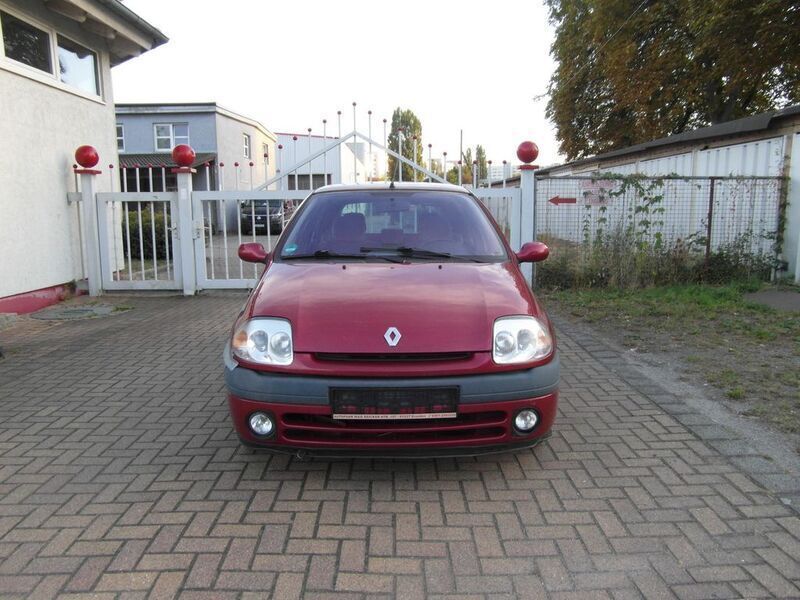 Gebraucht 2001 Renault Clio II Limousine | 900 € (Superpreis) - Bild 1/4