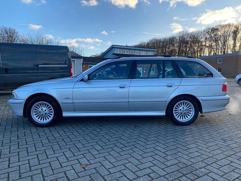 Gebraucht BMW 540 286 PS (210 kW) 2004 Silber Kombi