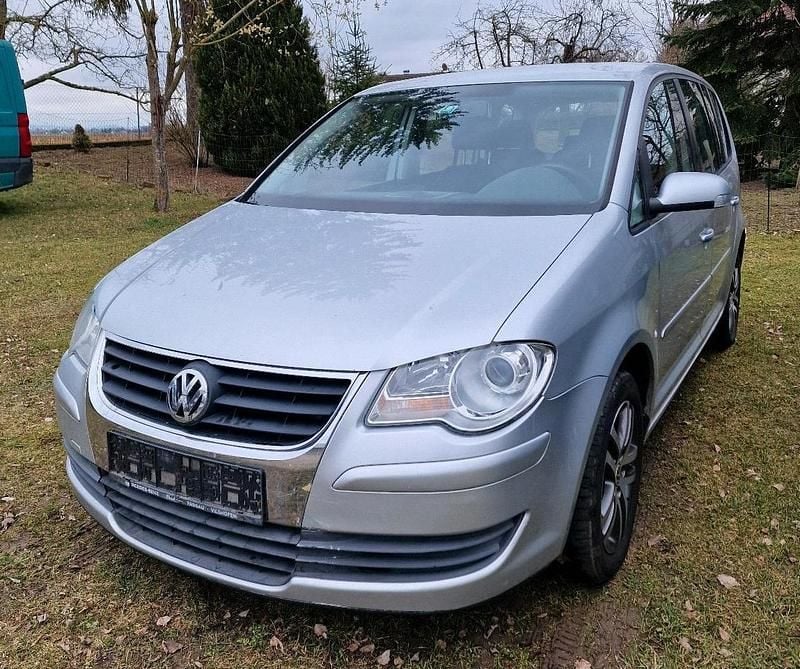 Gebraucht VW Touran 105 PS (77 kW) 2009 Grau Van / Kleinbus