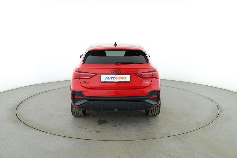 Gebraucht Audi Q3 Sportback S-Line 245 PS (180 kW) 2022 Rot SUV