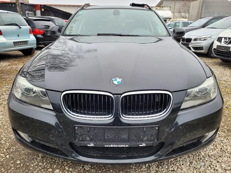 Gebraucht BMW 318 143 PS (105 kW) 2009 Schwarz Kombi
