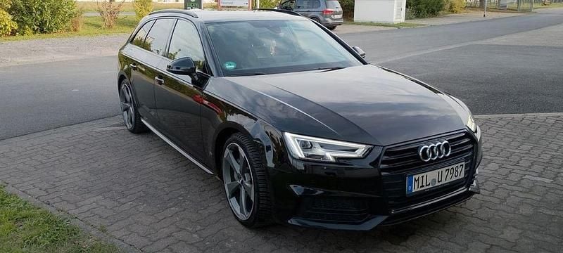 Gebraucht Audi A4 Design 218 PS (160 kW) 2017 Schwarz Kombi