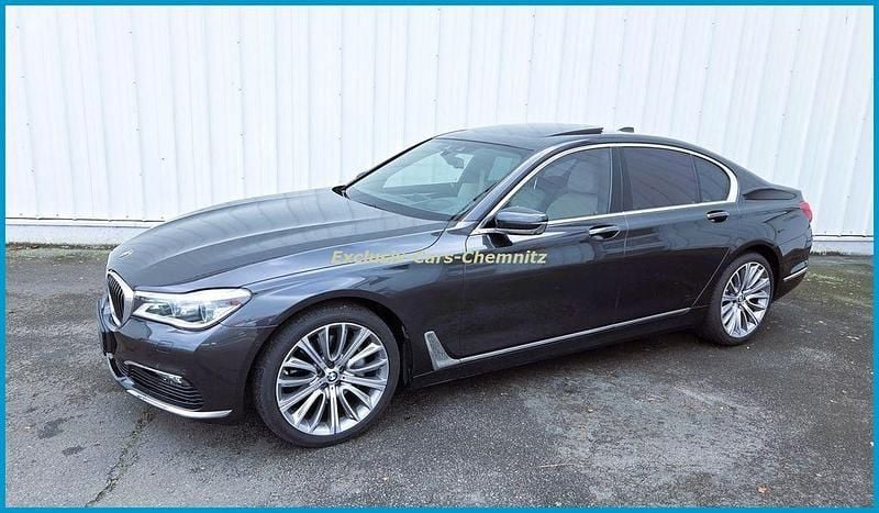 Gebraucht BMW 740L Executive 320 PS (235 kW) 2017 Grau Limousine