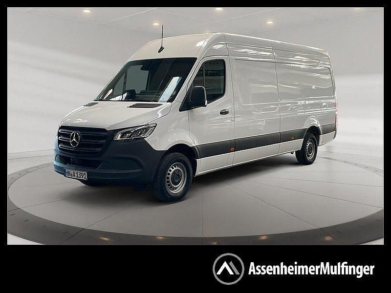 Gebraucht Mercedes Sprinter 190 PS (139 kW) 2025 Arktikweiss Van
