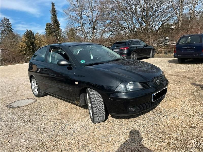 Gebraucht Seat Ibiza 75 PS (55 kW) 2004 Schwarz Kleinwagen
