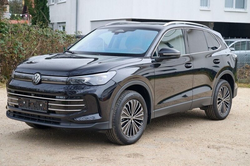 Schwarz Neu 2025 VW Tiguan Elegance SUV | 52.490 € (Fairer Preis) - Bild 1/4