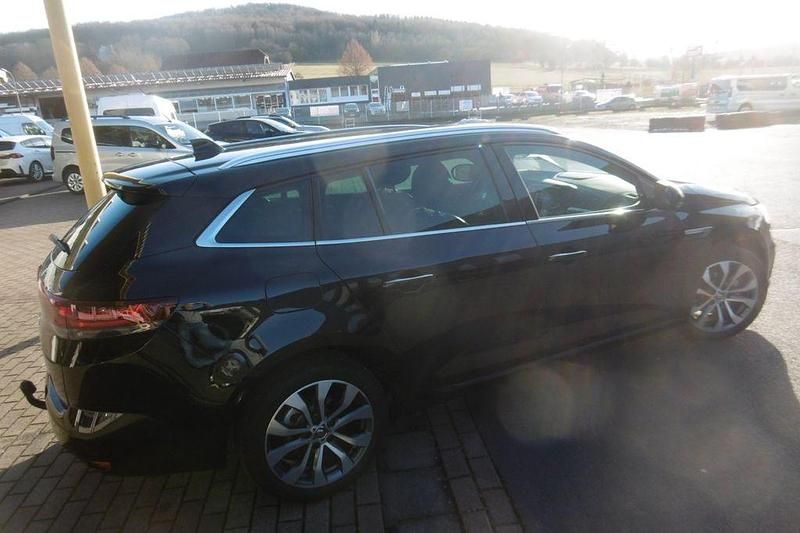 Gebraucht Renault Mégane IV Techno 140 PS (102 kW) 2024 Schwarz Limousine