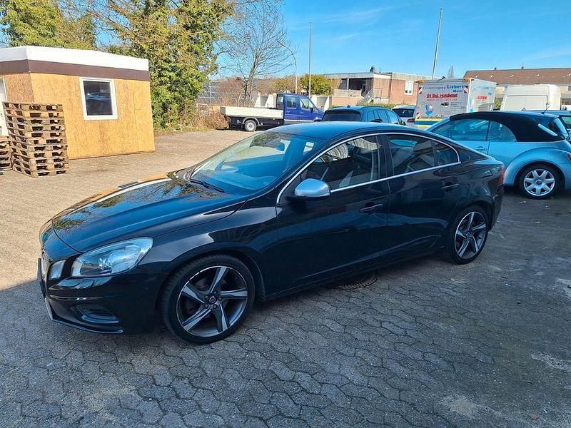 Gebraucht Volvo S60 R-Design 114 PS (83 kW) 2012 Schwarz Limousine