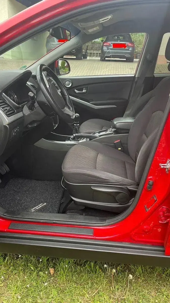 Gebraucht SsangYong Korando Quartz 178 PS (130 kW) 2018 Rot SUV