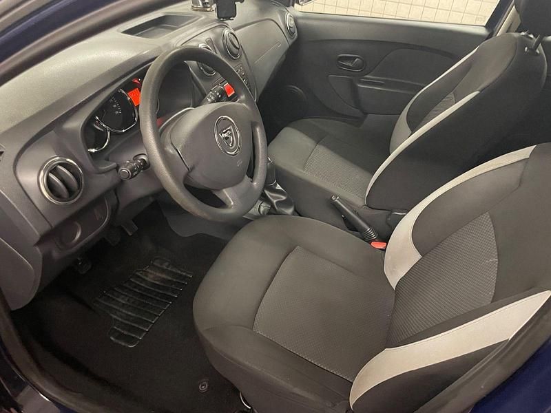 Gebraucht Dacia Sandero 73 PS (53 kW) 2015 Blau Limousine