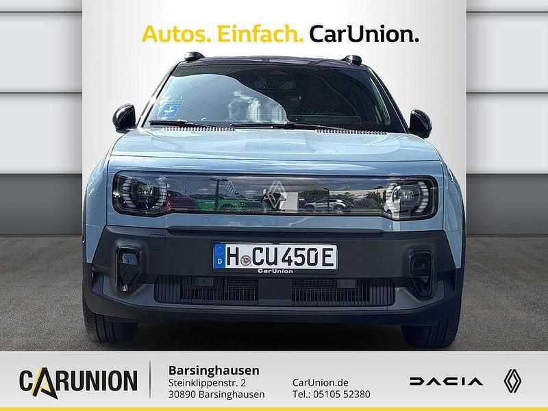 Gebraucht Renault 4 E-Tech Komfort 110 kW (150 PS) 2025 Kumulusblau, black pearlschwarz metallic SUV