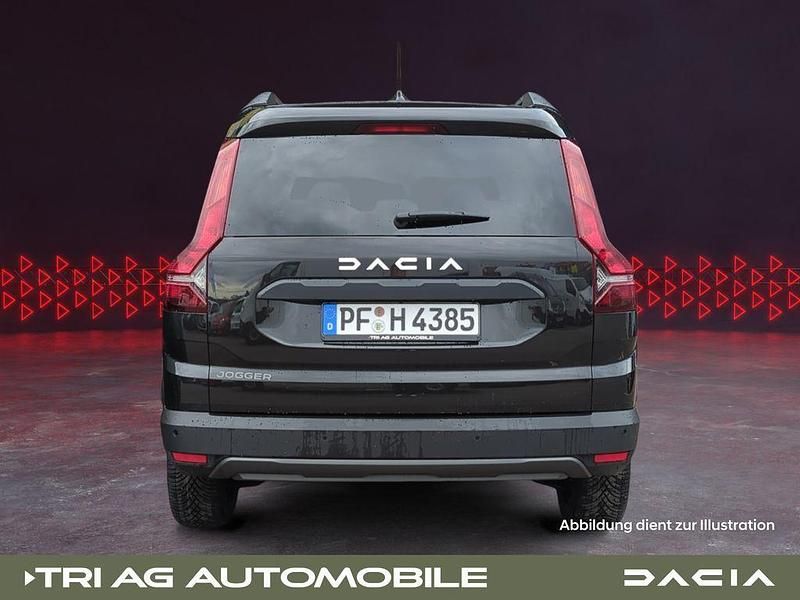 Gebraucht Dacia Jogger Expression 110 PS (80 kW) 2025 Schwarz Van / Kleinbus