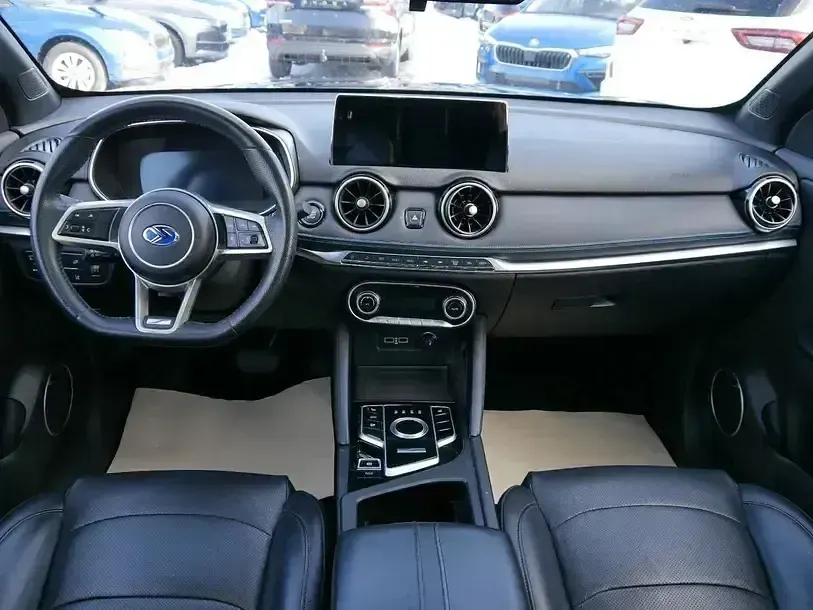 Gebraucht DFSK Seres 3 119 kW (163 PS) 2022 Schwarz SUV