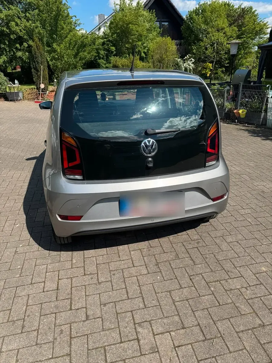 Second-hand VW up! 60 CP (44 kW) 2018 Hatchback