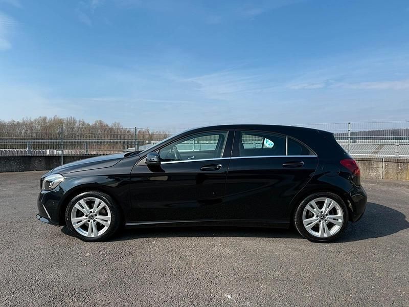 Gebraucht Mercedes A200 136 PS (100 kW) 2017 Schwarz Kleinwagen