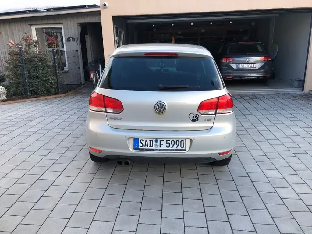 Gebraucht VW Golf VI 122 PS (89 kW) 2010 Silber Kleinwagen