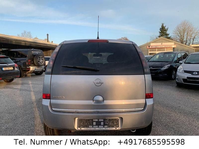 Gebraucht Opel Meriva Edition 105 PS (77 kW) 2010 Silber Van / Kleinbus