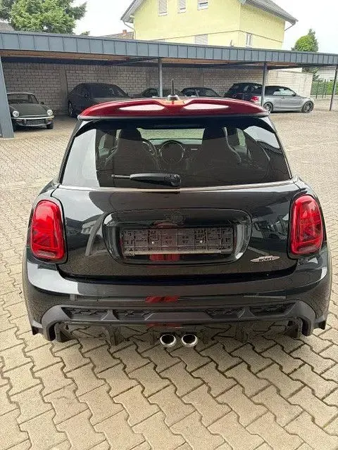 Gebraucht Mini John Cooper Works 231 PS (169 kW) 2024 Schwarz Kleinwagen