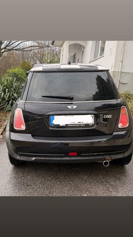 Gebraucht Mini ONE 90 PS (66 kW) 2005 Schwarz Kleinwagen