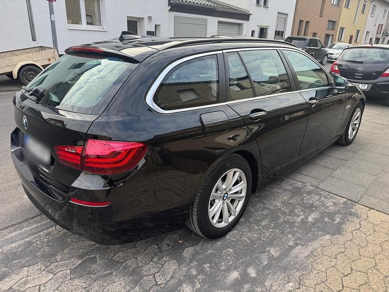 Gebraucht BMW 518 143 PS (105 kW) 2014 Schwarz Kombi