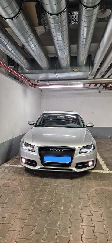 Silber Gebraucht 2009 Audi A4 S-Line Kombi | 7.199 € (Fairer Preis) - Bild 1/4