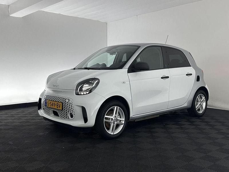 Gebraucht Smart ForFour Electric Drive 60 kW (82 PS) 2021 Weiß Limousine