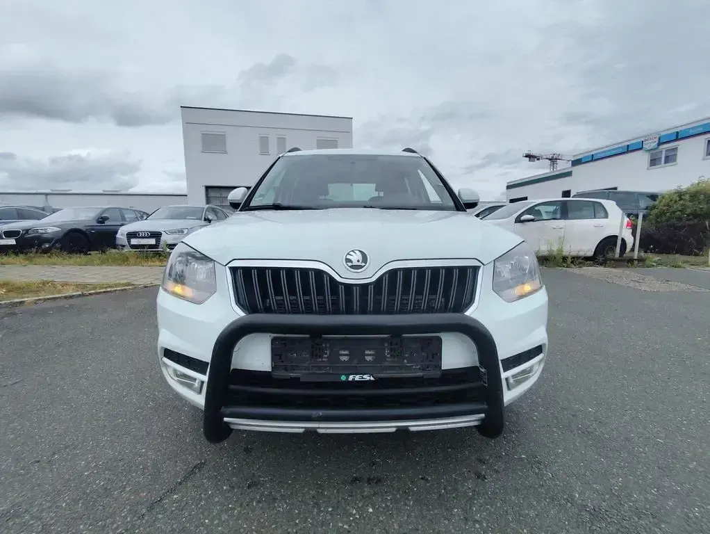 Gebraucht Skoda Yeti Active 110 PS (80 kW) 2015 Weiß SUV