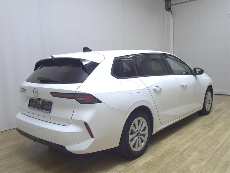 Gebraucht Opel Astra Edition 131 PS (96 kW) 2023 Weiss Kombi