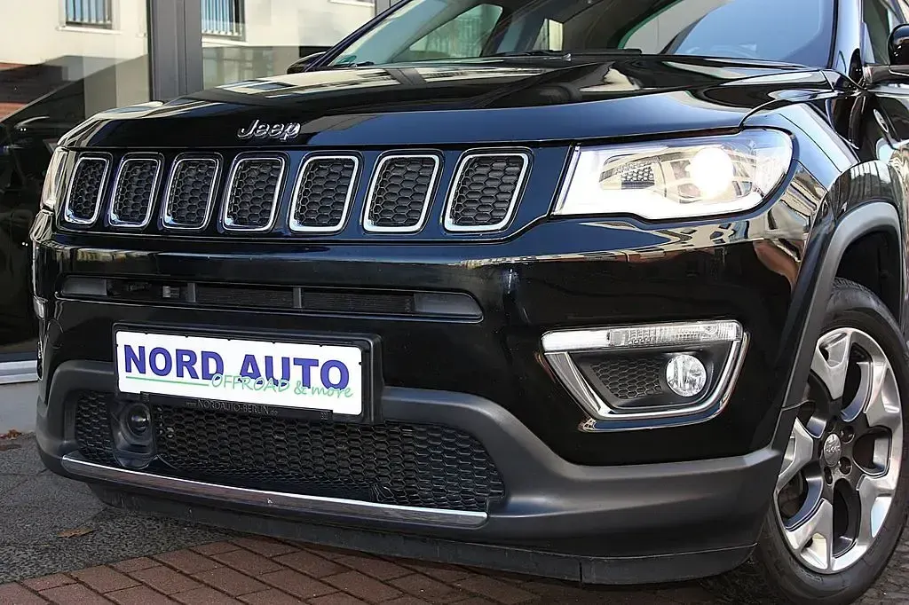 Gebraucht Jeep Compass 170 PS (125 kW) 2017 Schwarz SUV