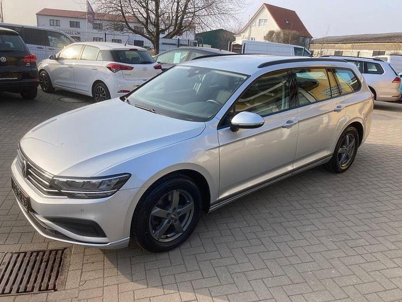 Gebraucht VW Passat Conceptline 150 PS (110 kW) 2022 Silber Kombi