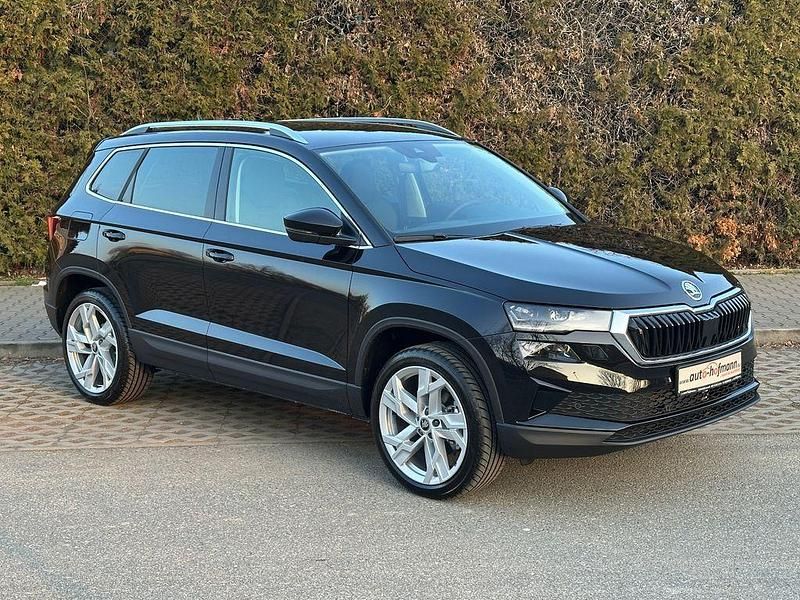 Neu Skoda 105 150 PS (110 kW) 2026 Schwarz Limousine