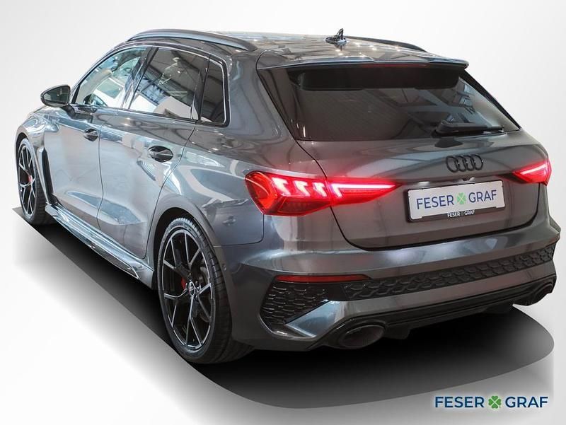 Gebraucht Audi RS3 Sport 400 PS (294 kW) 2022 Grau Limousine