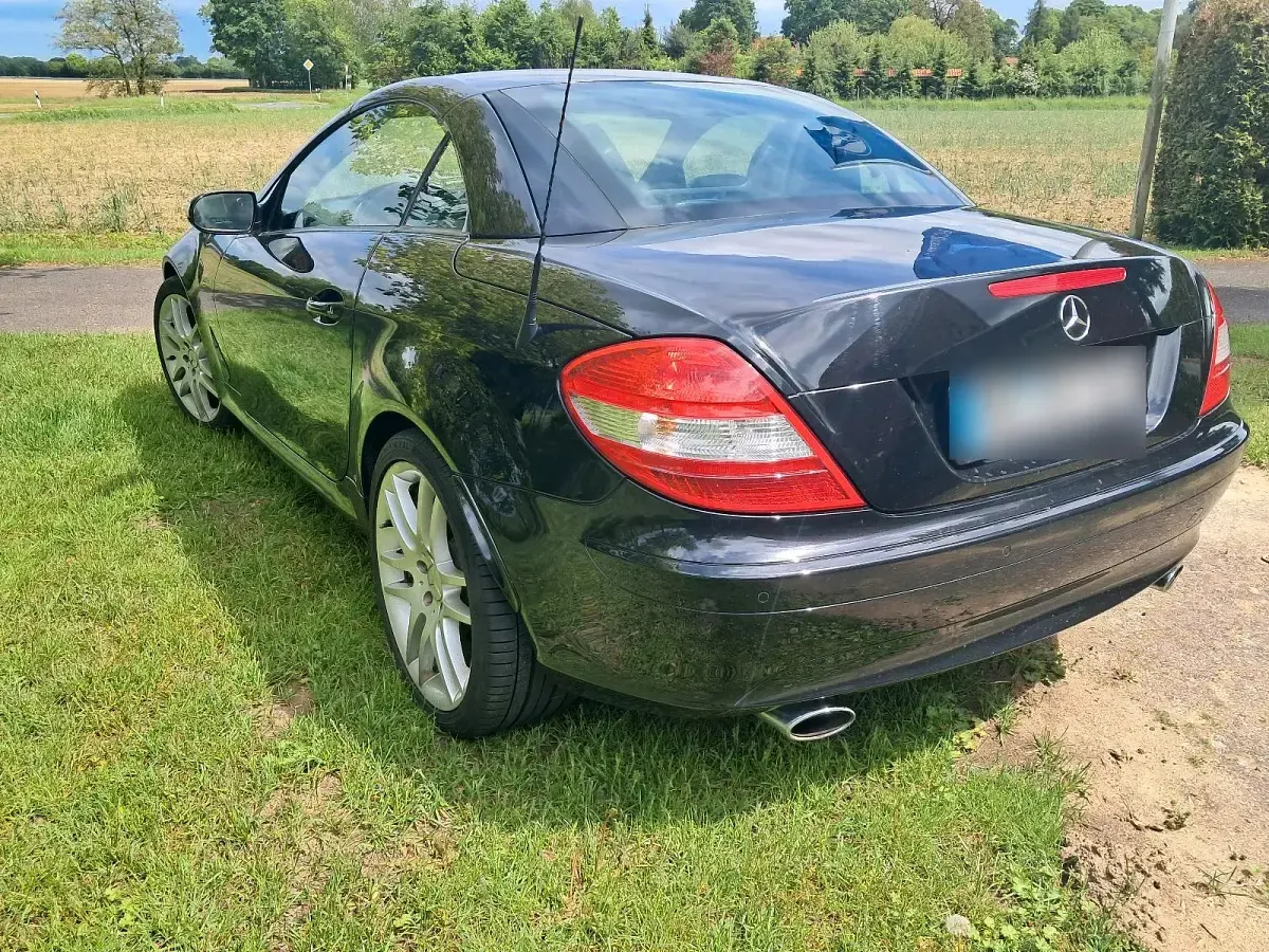 Gebraucht Mercedes SLK350 272 PS (200 kW) 2007 Schwarz Cabrio