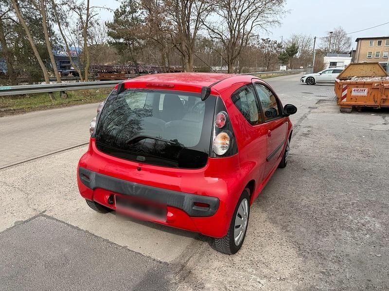 Gebraucht Citroën C1 68 PS (50 kW) 2008 Rot Kleinwagen