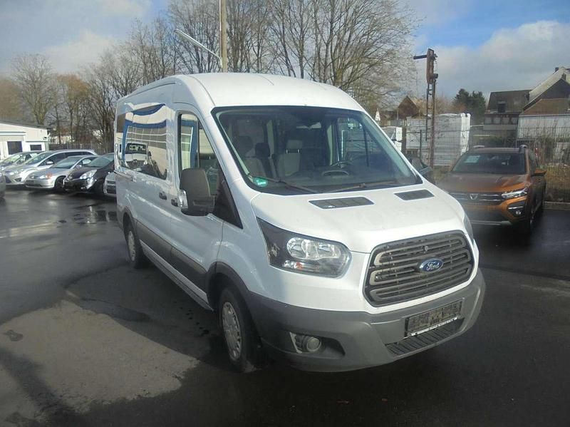 Gebraucht Ford Transit 105 PS (77 kW) 2018 Frostweiß Van / Kleinbus