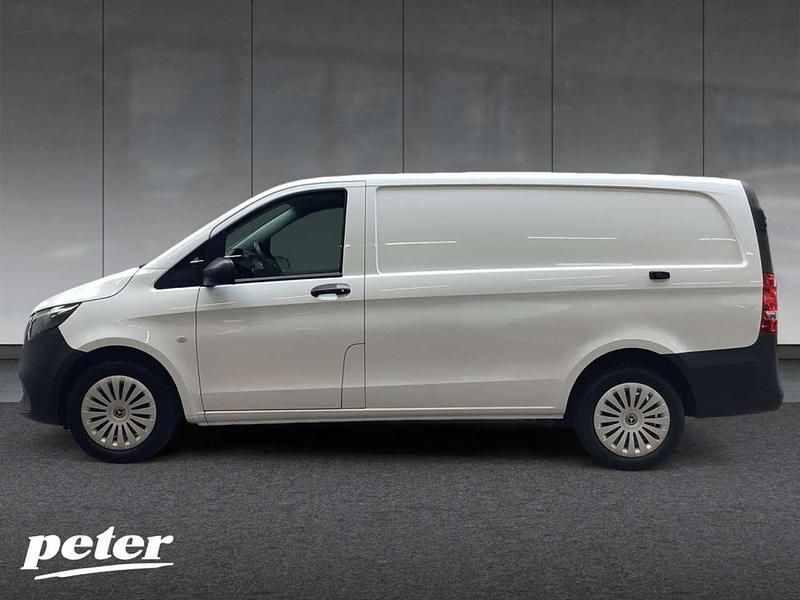 Second-hand Mercedes Vito 163 CP (119 kW) 2024 Alb Van