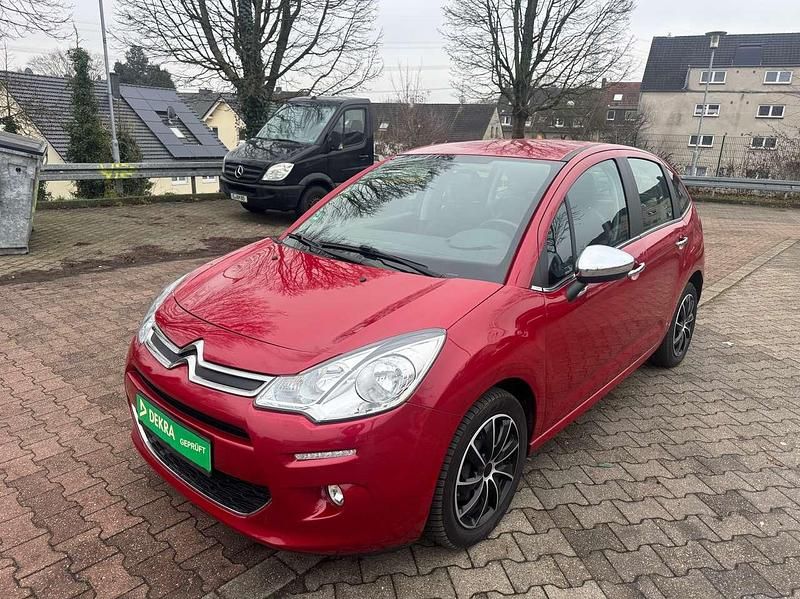 Gebraucht Citroën C3 SELECTION 68 PS (50 kW) 2014 Lackierung rot rubi/metallic Kleinwagen