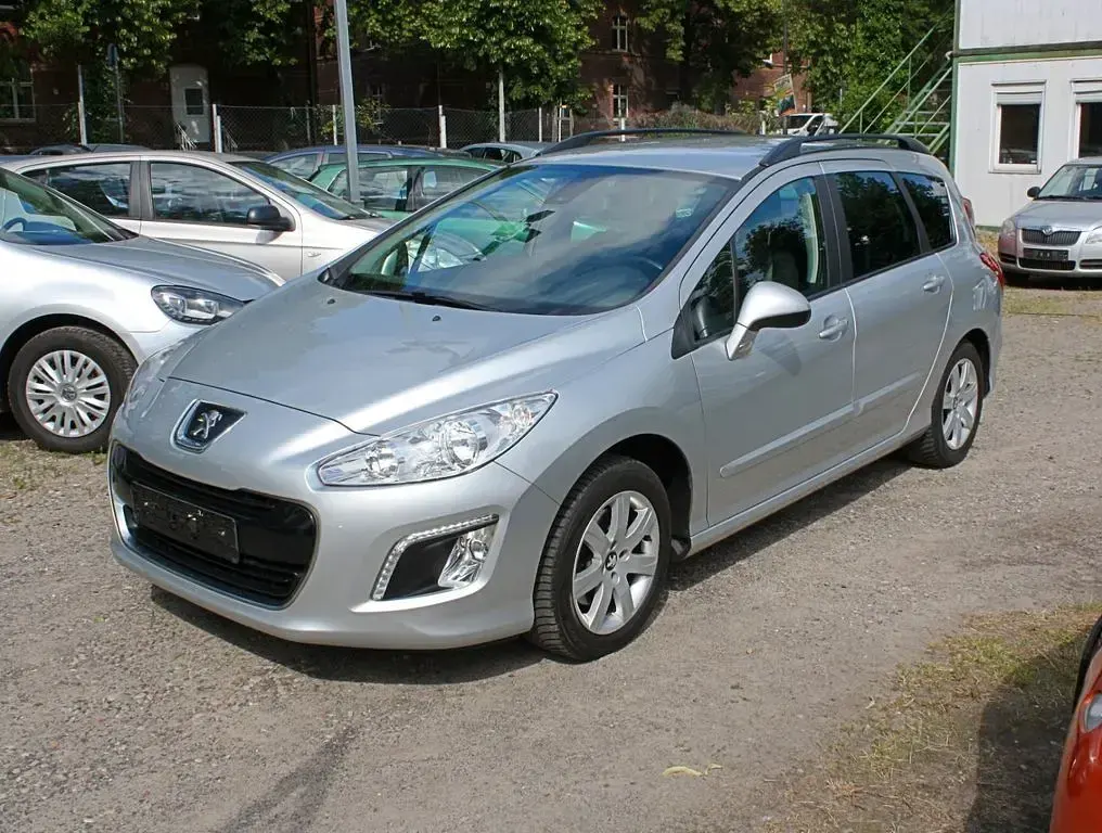 Gebraucht Peugeot 308 SW Active 156 PS (114 kW) 2012 Silber Kombi