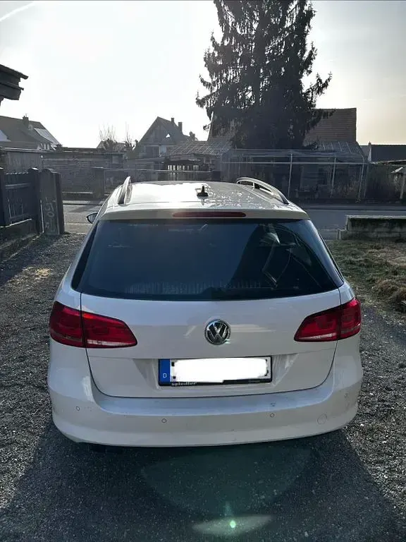 Second-hand VW Passat 140 CP (102 kW) 2013 Alb Break
