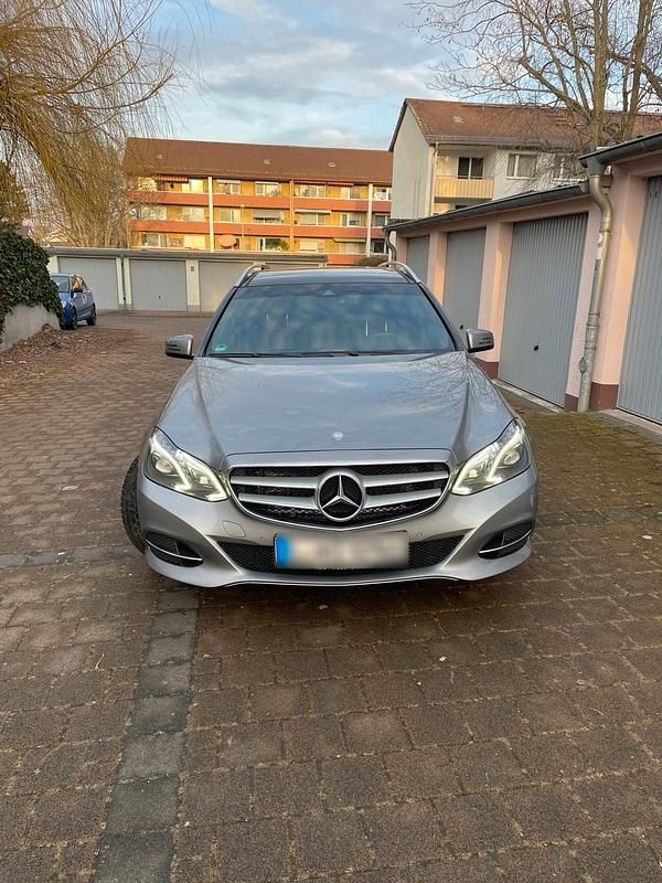 Usata Mercedes E350 252 CV (185 kW) 2013 Grigio Station wagon