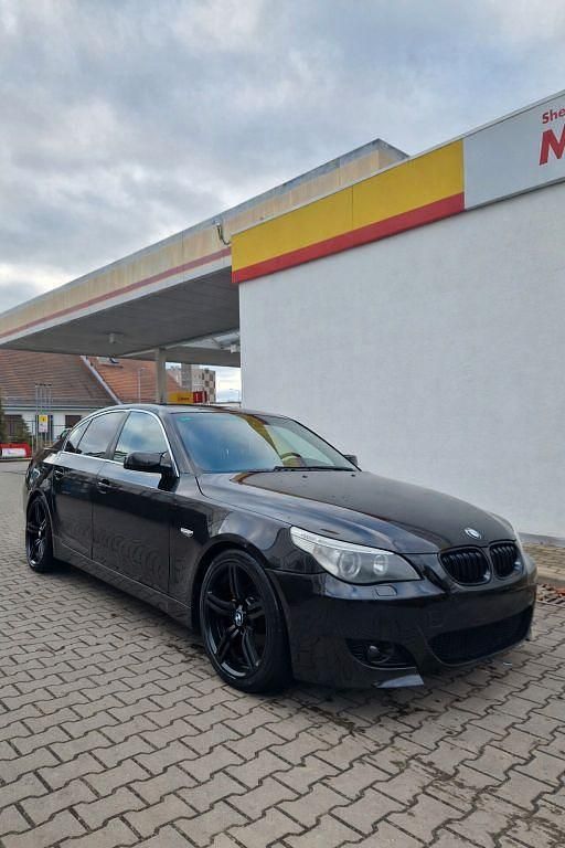 Gebraucht BMW 525 M Sport 192 PS (141 kW) 2004 Schwarz Limousine