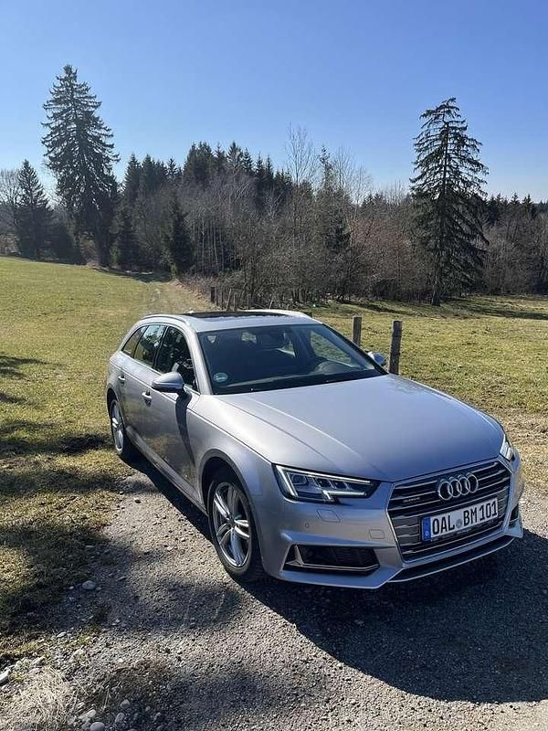 Gebraucht Audi A4 Sport 231 PS (169 kW) 2019 Grau Kombi
