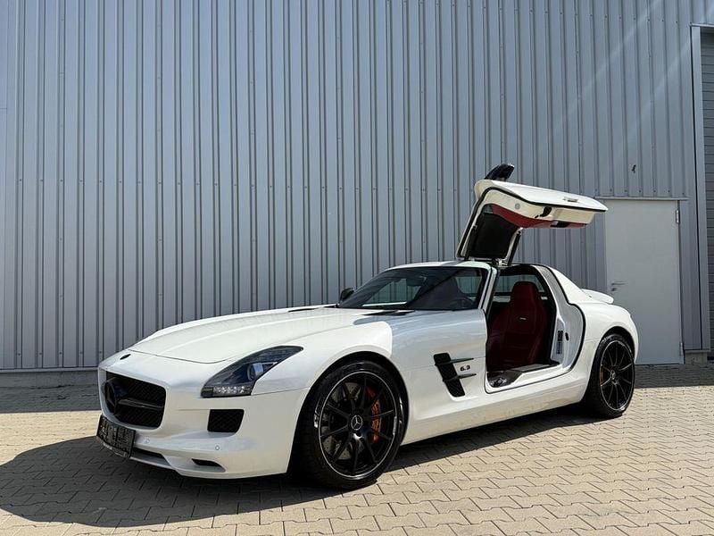 Weiß Gebraucht 2011 Mercedes SLS AMG AMG Coupé | 189.900 € - Bild 1/4