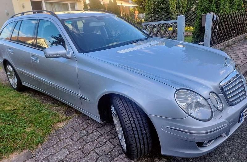 Gebraucht Mercedes E200 184 PS (135 kW) 2007 Silber Kombi